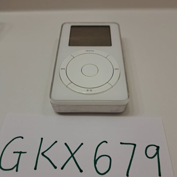 iPod Classic 1st Generation 10GB (+ New Extended Battery + Original Charger) #2 - Picture 6 of 16